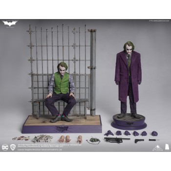 DC Comics The Dark Knight Joker 1/6 Collectible Figure Premium Edition